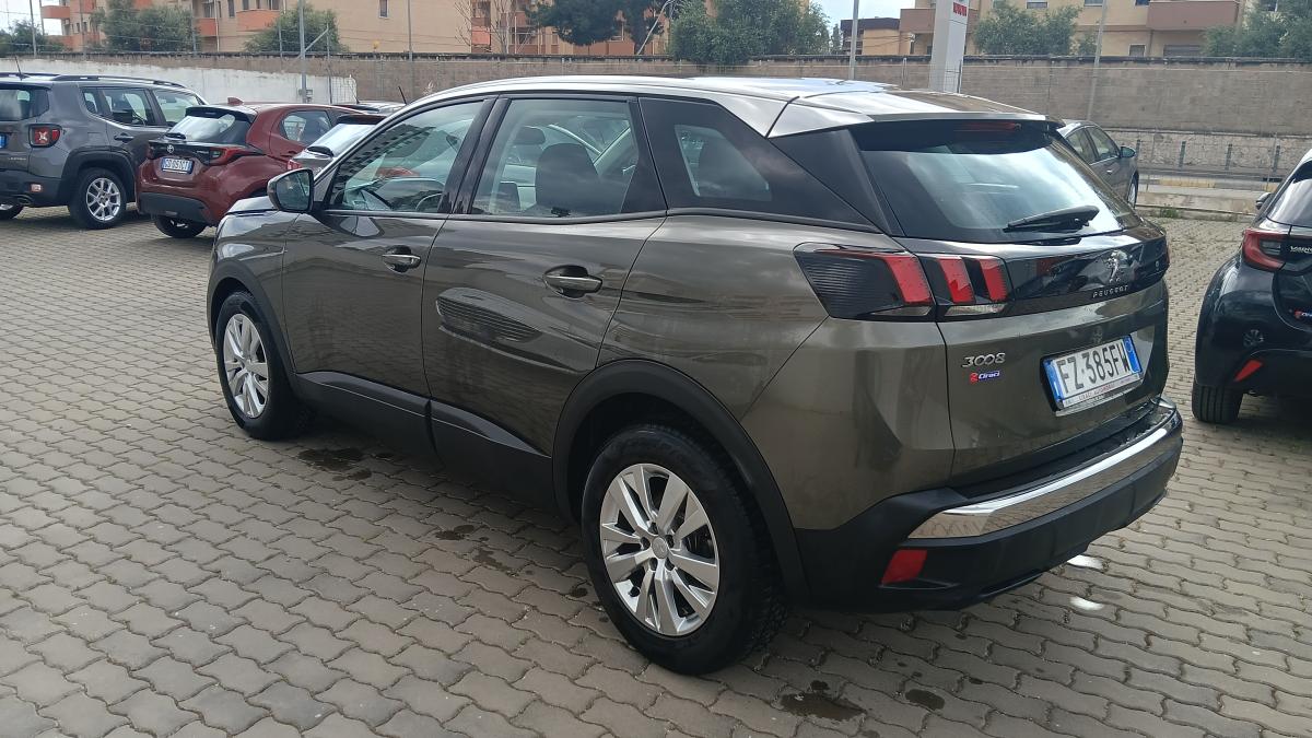 Peugeot 3008 BlueHDi 130 S&S Business